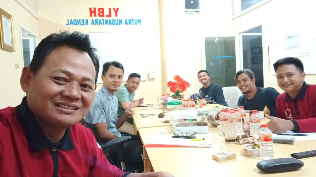 Rapat departemen Legal